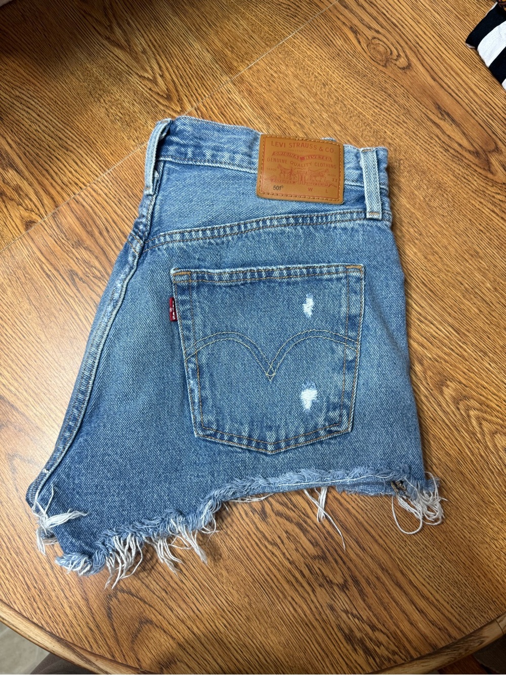 Levi's Women's 501 shorts